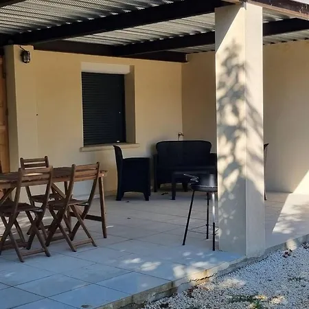 T2 Terrasse Couverte Proche Pont Du Gard Et Uzes