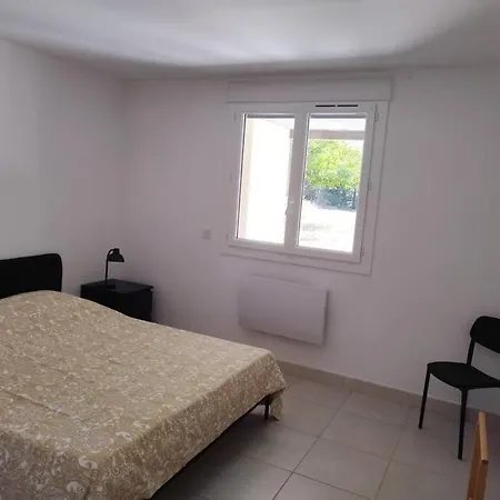 Apartment T2 Terrasse Couverte Proche Pont Du Gard Et Uzes Pouzilhac